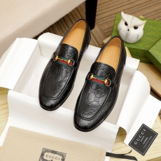 Gucci Leather Shoes